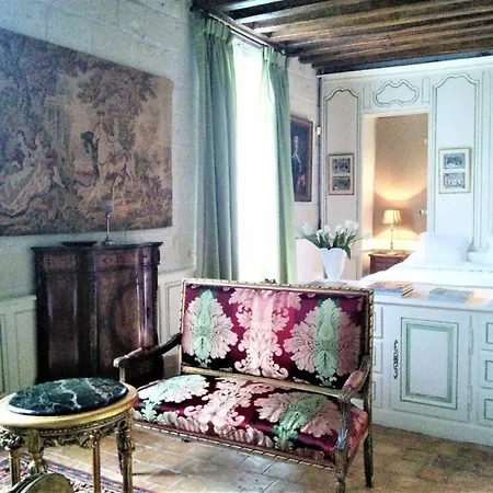 Chateau De Beaulieu Bed & Breakfast 4*
