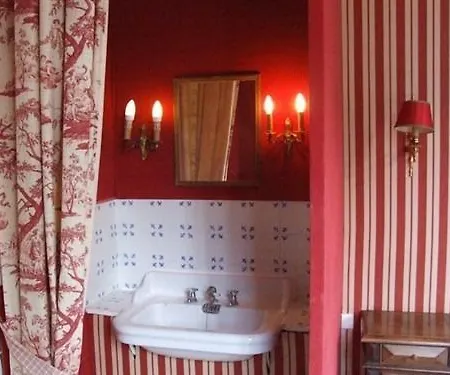 Chateau De Beaulieu Bed & Breakfast 4*