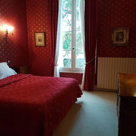Chateau De Beaulieu Bed and Breakfast Saumur