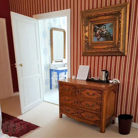Chateau De Beaulieu Bed and Breakfast Saumur