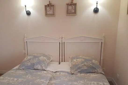 Chateau De Beaulieu Bed & Breakfast 4*