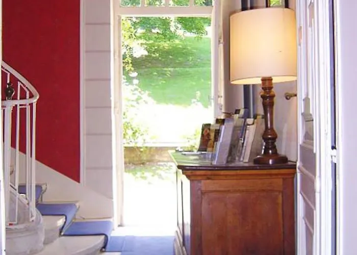 Chateau De Beaulieu Bed & Breakfast