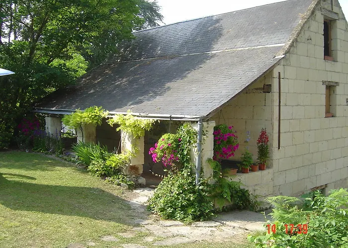 Bed & Breakfast Chateau De Beaulieu 4*