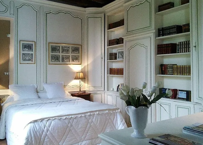 Chateau De Beaulieu Bed & Breakfast